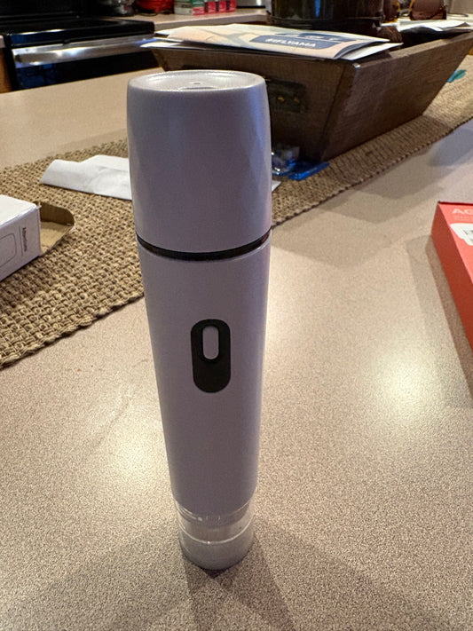 Smart, handheld vacuum sealer