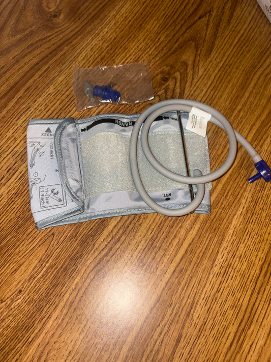 Small manual blood pressure cuff