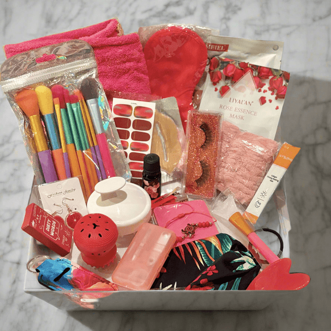 25 Piece Pampering Kit - Foostuff! Amazing Deals Every Day!