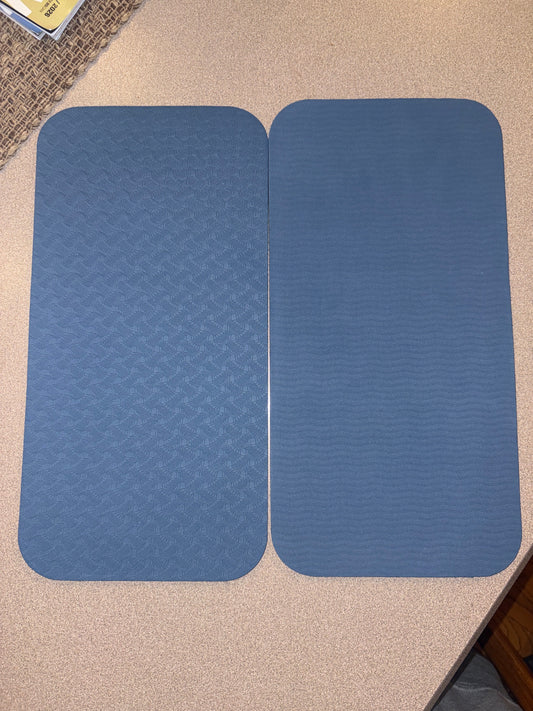 Small cat two pack cleaning mat