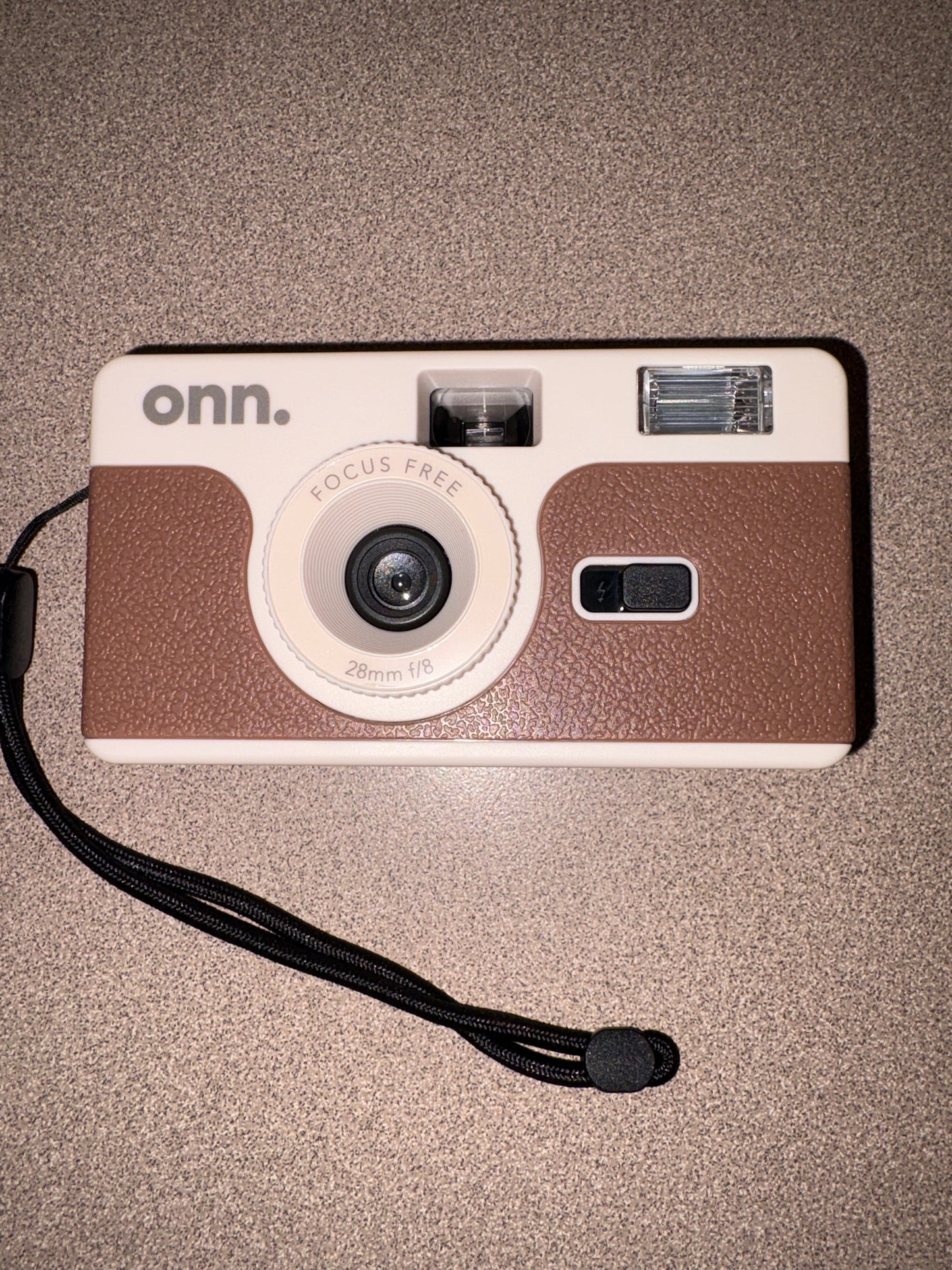 Reusable 35 mm camera with flash