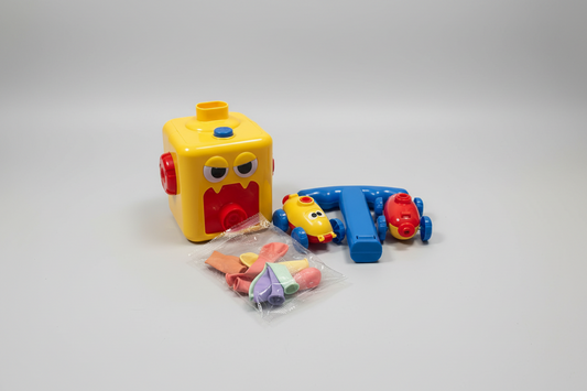 Child’s toy three and up pumping car