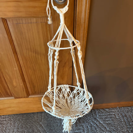 Hanging basket
