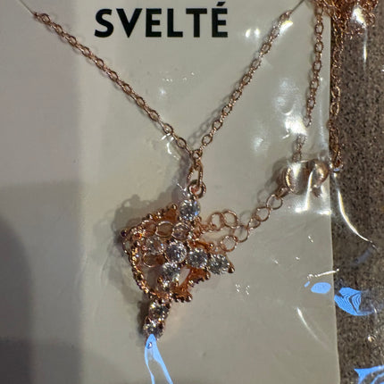 SVELTE necklaces