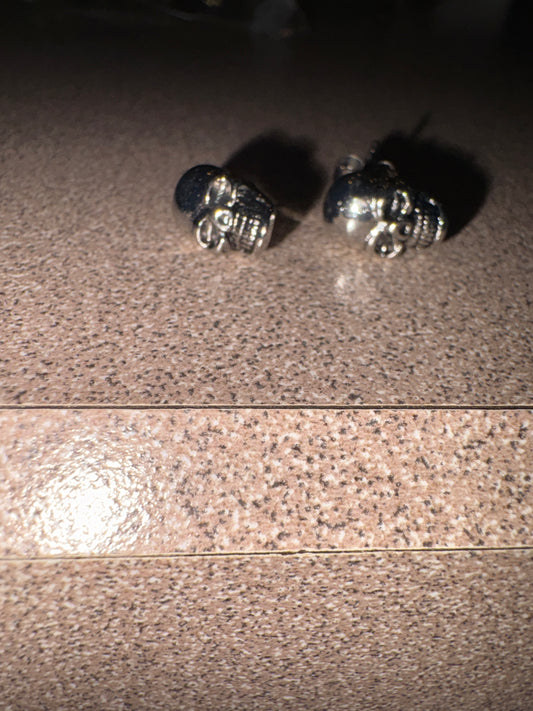 Silver skull earrings for pierced ears