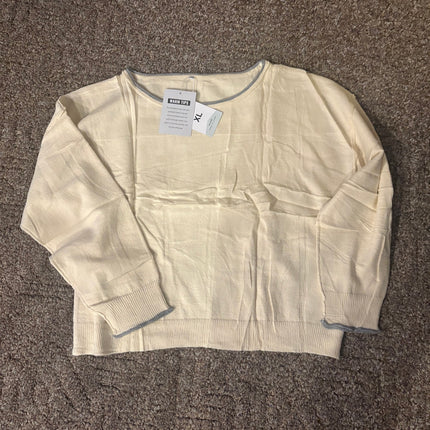 Ladies sweater